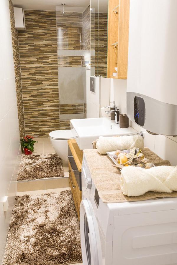 Sweet Getaway Apartment - Central & Parking ลูบลิยานา ภายนอก รูปภาพ